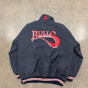 Vintage 90s Starter Chicago Bulls SCRIPT NBA Puffer Jacket (Size XL)